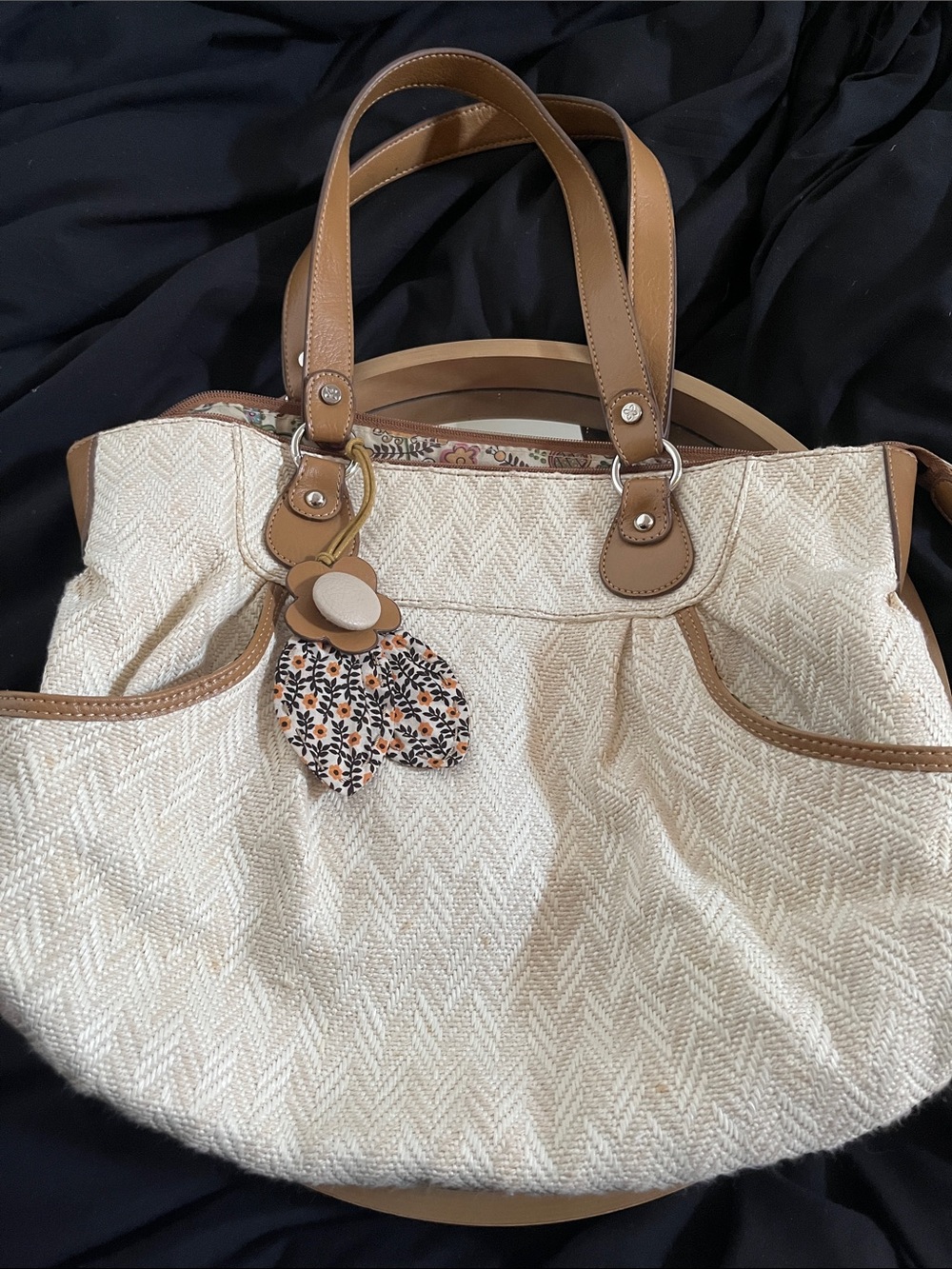 Relic Neutral Cream Tote Bag with Tan Trim